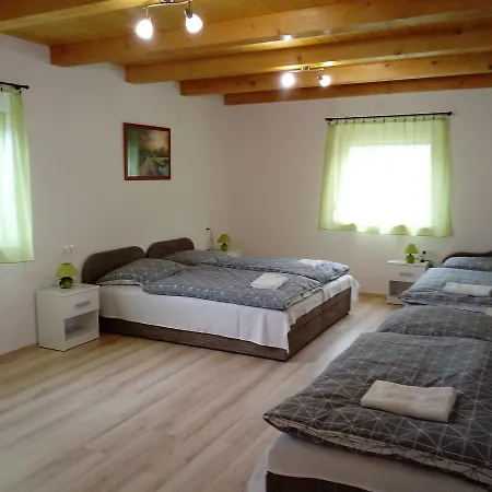Napsugar Vendeghaz Guest house Ujudvar