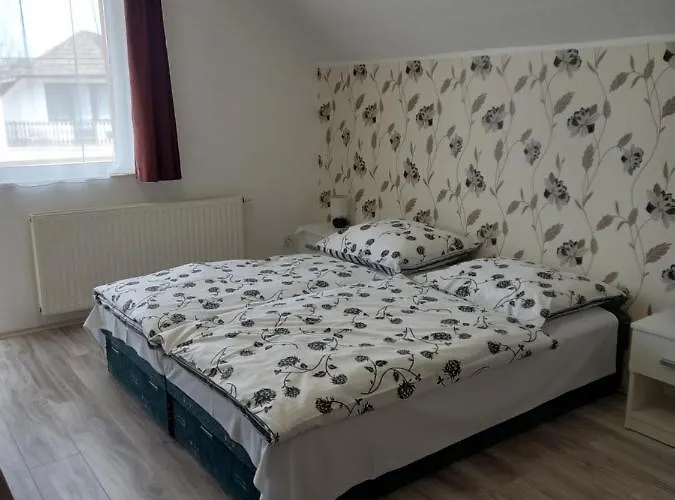 Pensionat Napsugar Vendeghaz 3*
